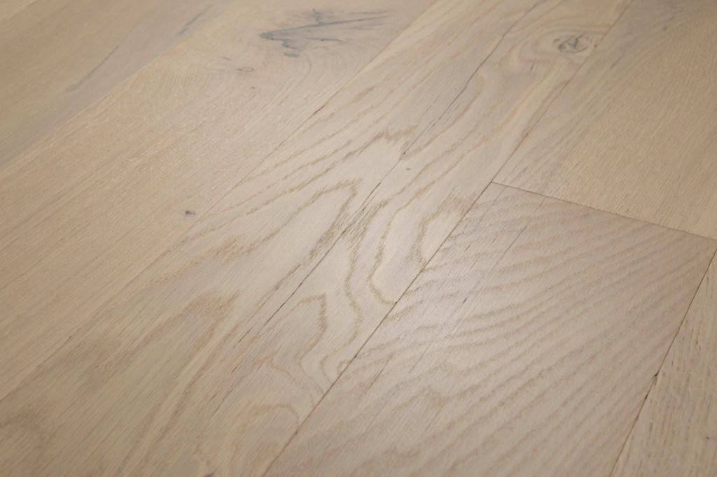 Jiahe Flooring - JH-SPC inside Boutique Apparel Retail